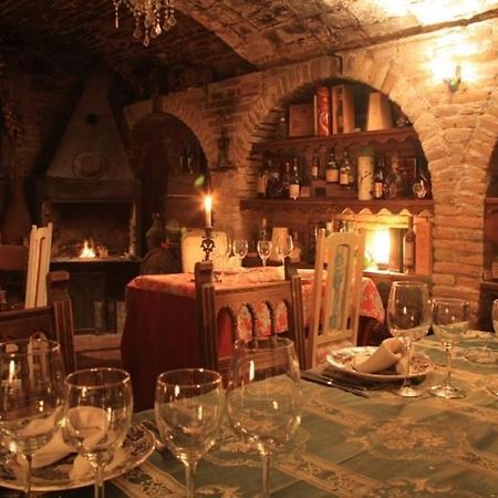 Apartamentos Alcoba De Baco Барбастро Екстер'єр фото